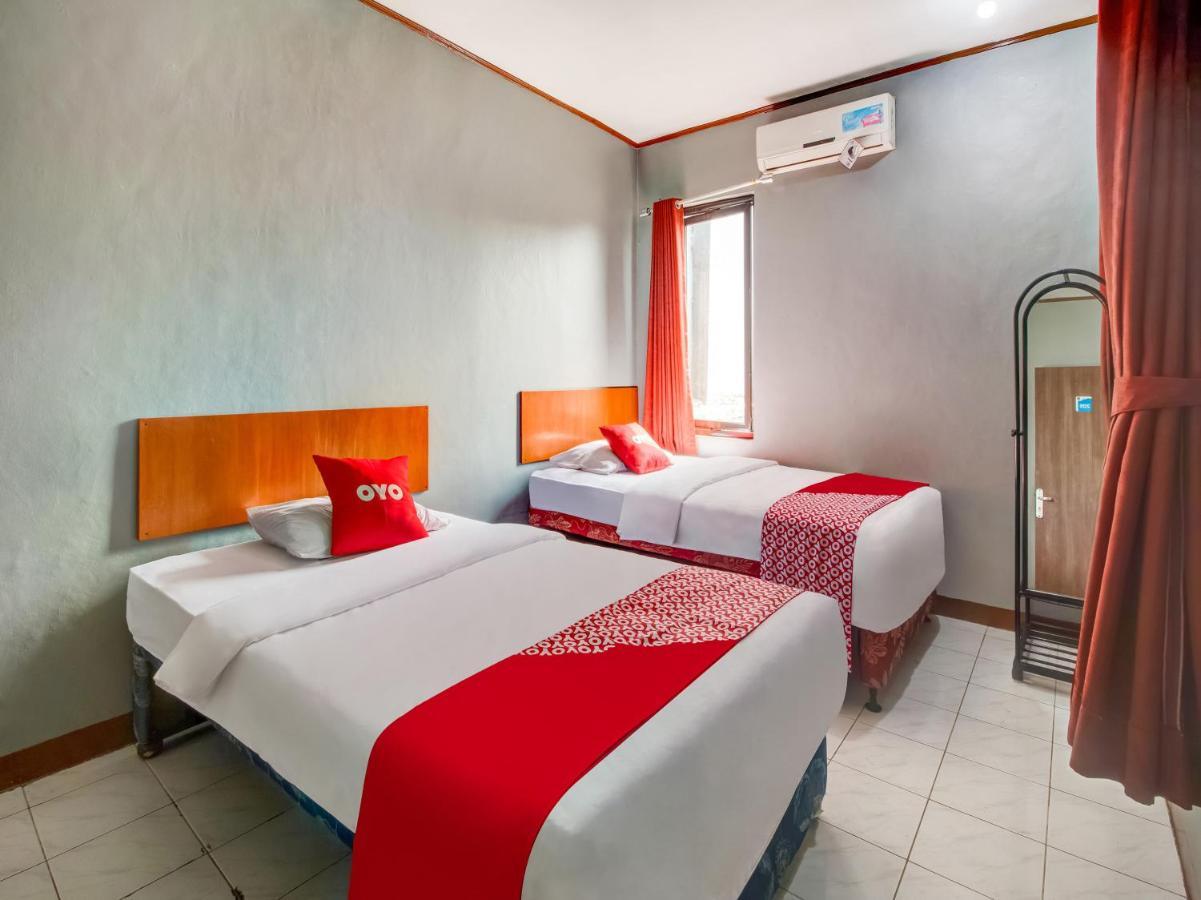 Oyo 3750 Elder Guest House Bandung Buitenkant foto