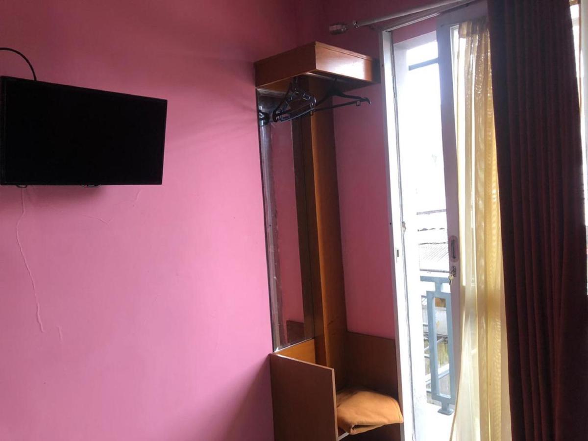 Oyo 3750 Elder Guest House Bandung Buitenkant foto